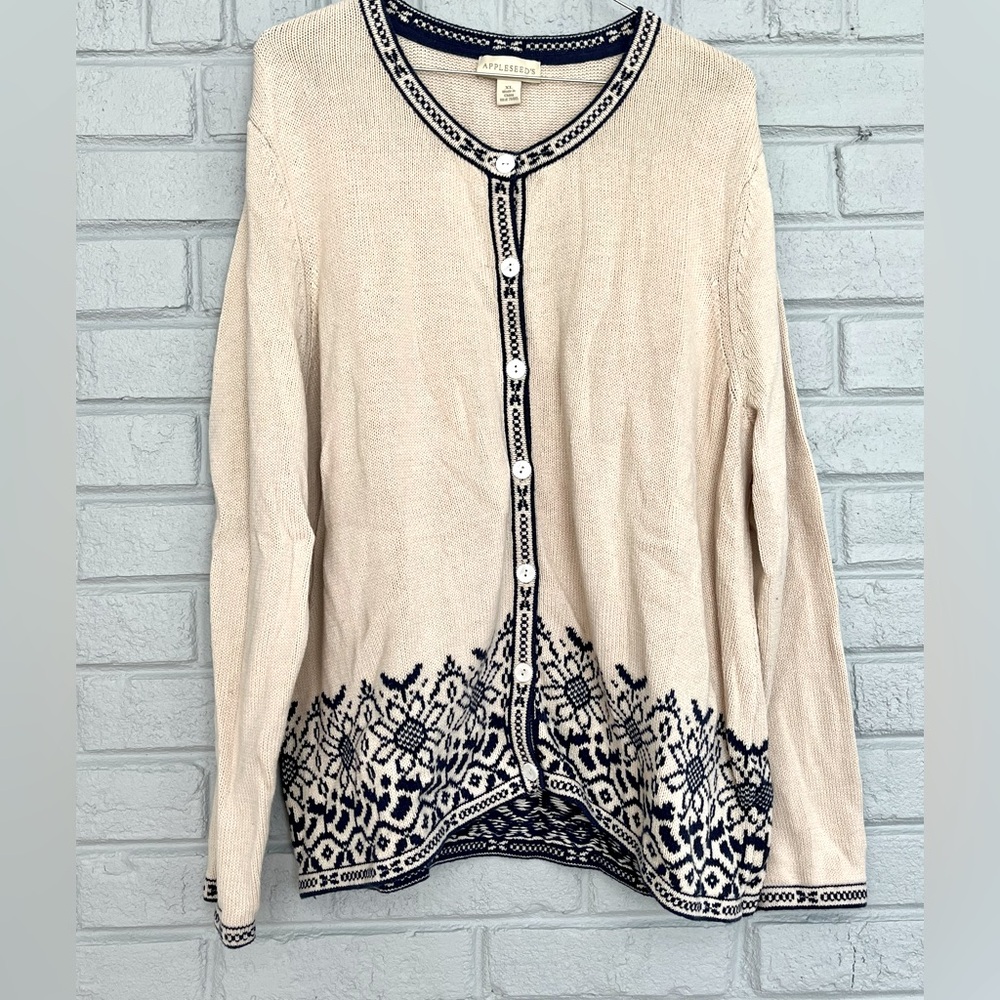 Appleseed’s cardigan Sweater. Size XL